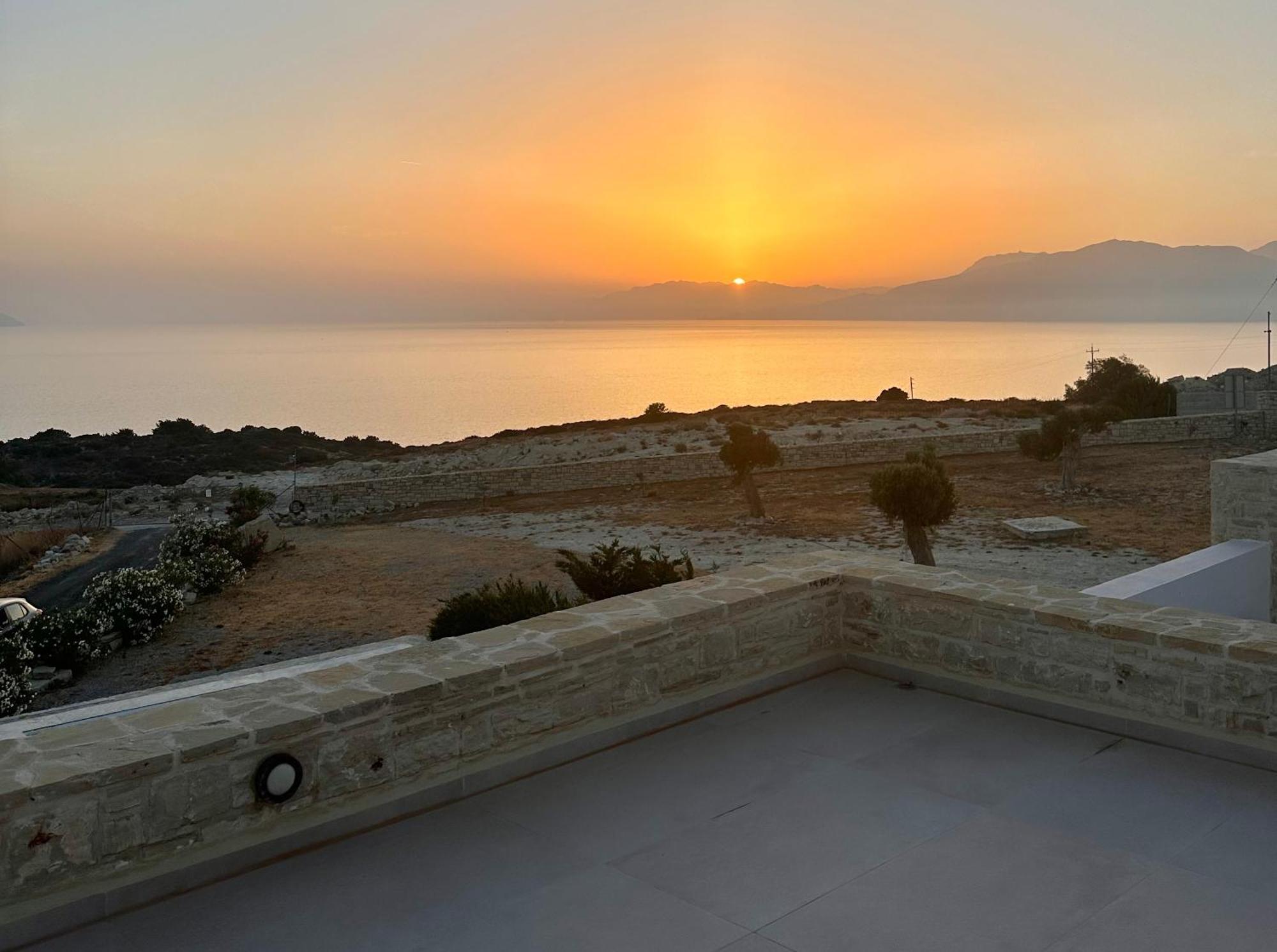 Komos Beach Estate Kalamaki  Esterno foto